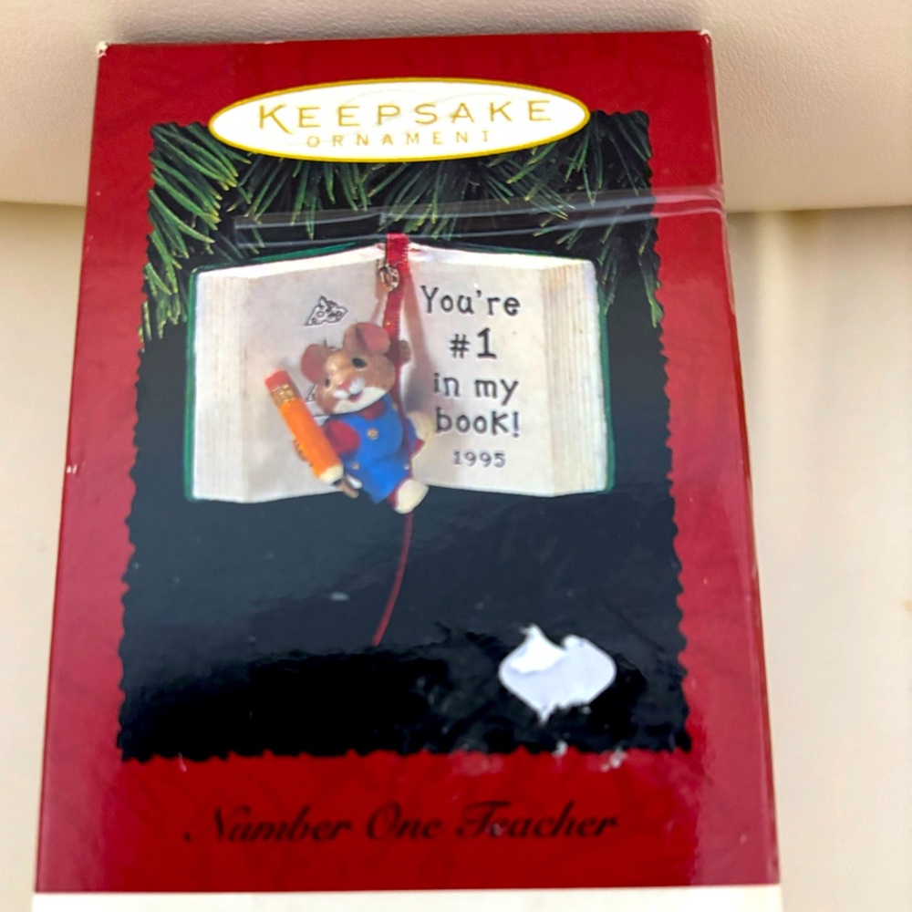 Hallmark Keepsake Ornament -Number One Teacher- Mouse/book- Dated 1995!